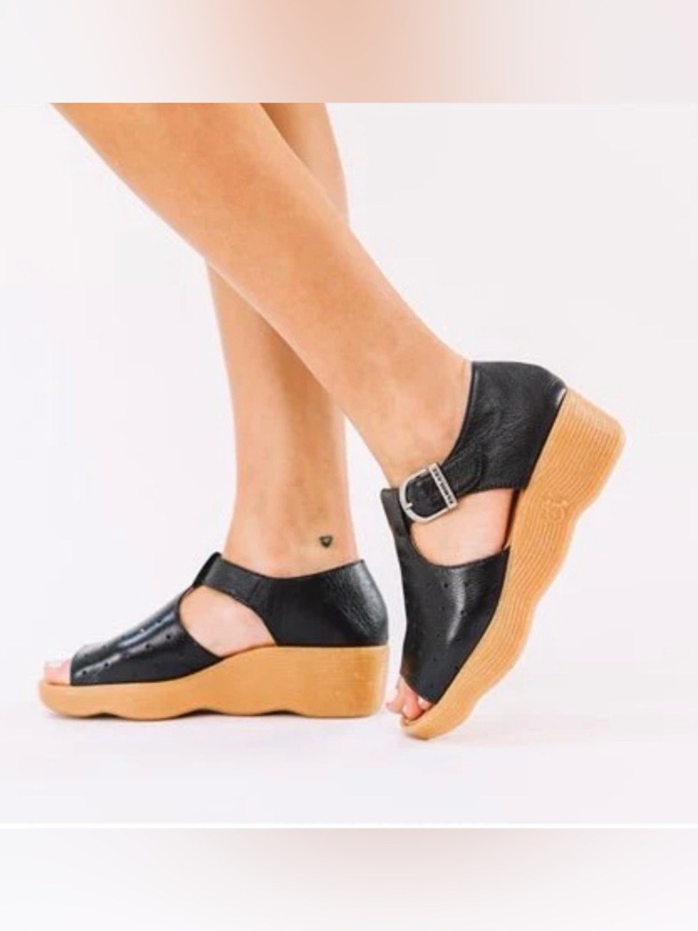 Famolare leather sandals